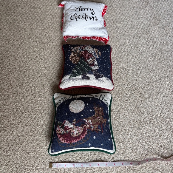 Christmas Holiday pillow bundle - Picture 6 of 11